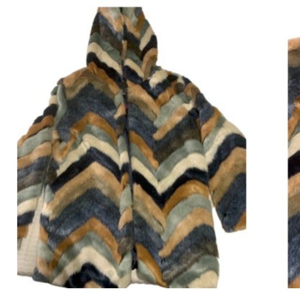 Women's Blue Chevron-pattern Faux Fur Coat